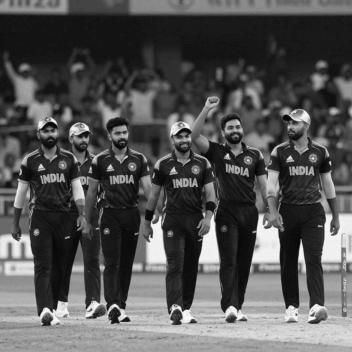 ৫০৮-এর নিরব ঘোষণা: জাংশন ওভালের প্রথম সকালে দক্ষিণ অস্ট্রেলিয়া যা বলে গেল, আর যা বলে গেল না ৫০৮-এর নিরব ঘোষণা: জাংশন ওভালের প্রথম সকালে দক্ষিণ অস্ট্রেলিয়া যা বলে গেল, আর যা বলে গেল না