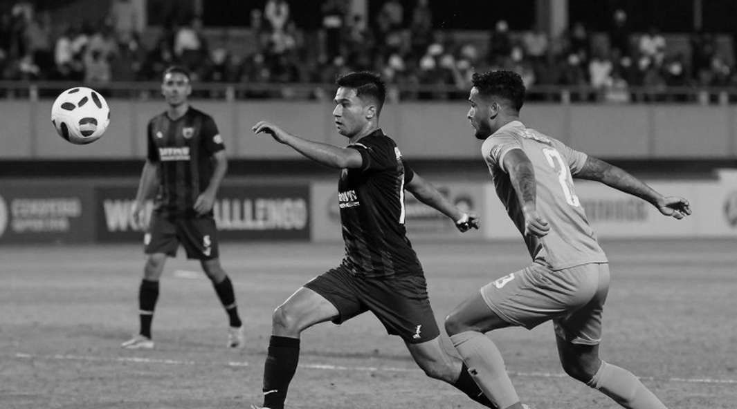 Old Design in a New Wrapper: Mexico's Midfield Breaks Down in Five-Minute Windows Old Design in a New Wrapper: Mexico's Midfield Breaks Down in Five-Minute Windows