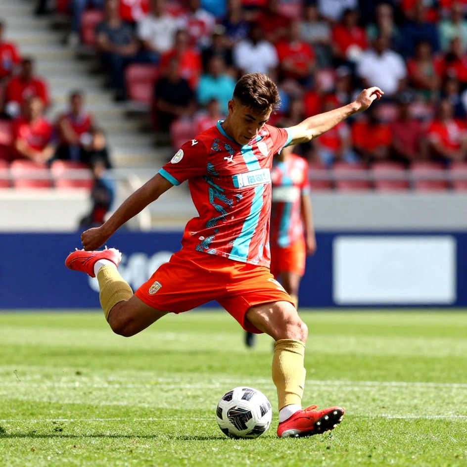 Beer at the Hydration Break: The Economy Football Is Walking Toward in the Weserstadion's 100th Year Beer at the Hydration Break: The Economy Football Is Walking Toward in the Weserstadion's 100th Year