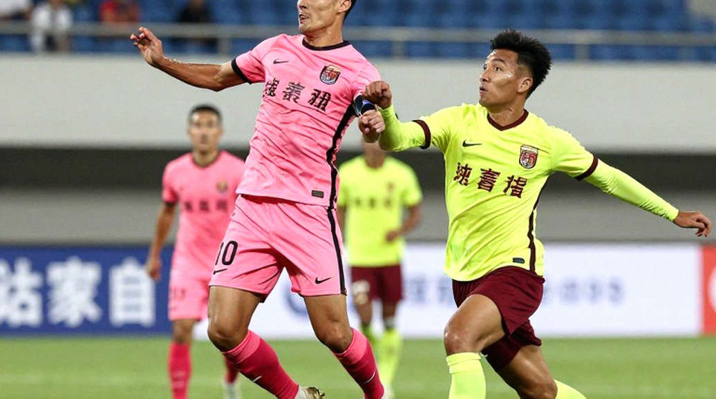 Ledger Versus Rumour: A Notebook of Verification in Tournament Football Ledger Versus Rumour: A Notebook of Verification in Tournament Football