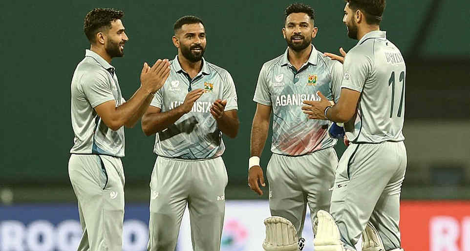 নিলামের খাতা ও গালফের মাঠ: এশীয় ফ্র্যাঞ্চাইজি ক্রিকেটে টাকার আসল গন্তব্য