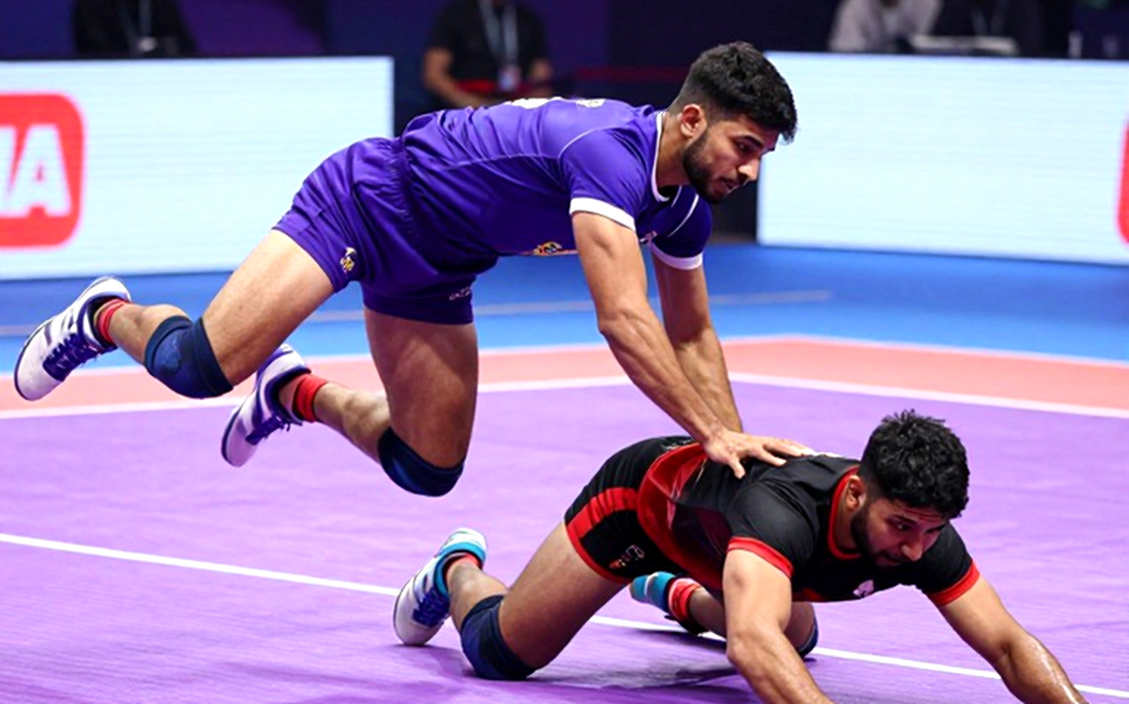 পাওয়ান সেহরাওয়াতকে কেন ভারতের শুরুতে রাখা হলো না? এশিয়ান গেমস ফাইনালের আসল কৌশল