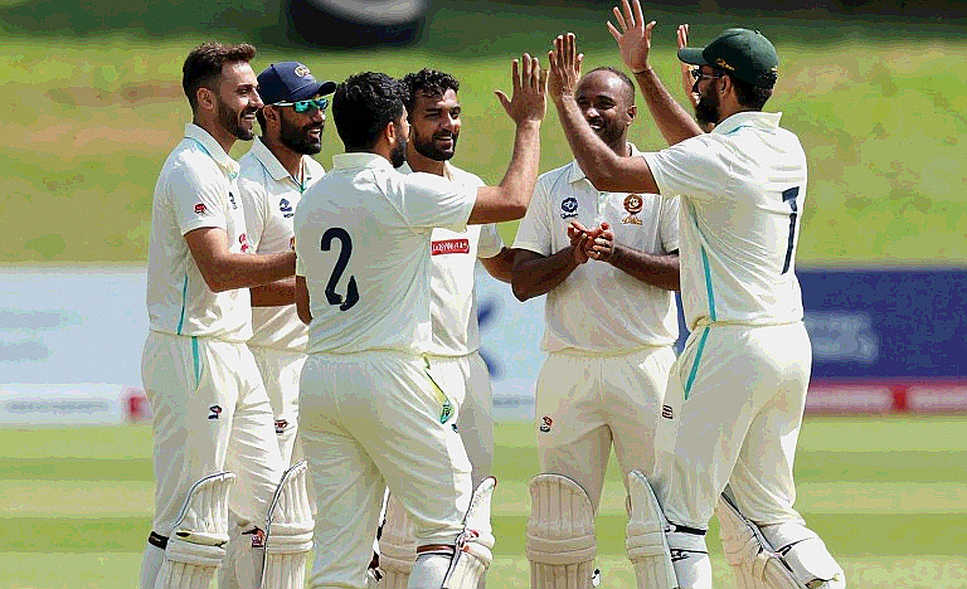 এনওসি-র তারিখ, বিলম্বিত বেতন আর জানুয়ারির জানালা: টি-টোয়েন্টি বিশ্বকাপের আগে যে খাতা কেউ খোলে না এনওসি-র তারিখ, বিলম্বিত বেতন আর জানুয়ারির জানালা: টি-টোয়েন্টি বিশ্বকাপের আগে যে খাতা কেউ খোলে না