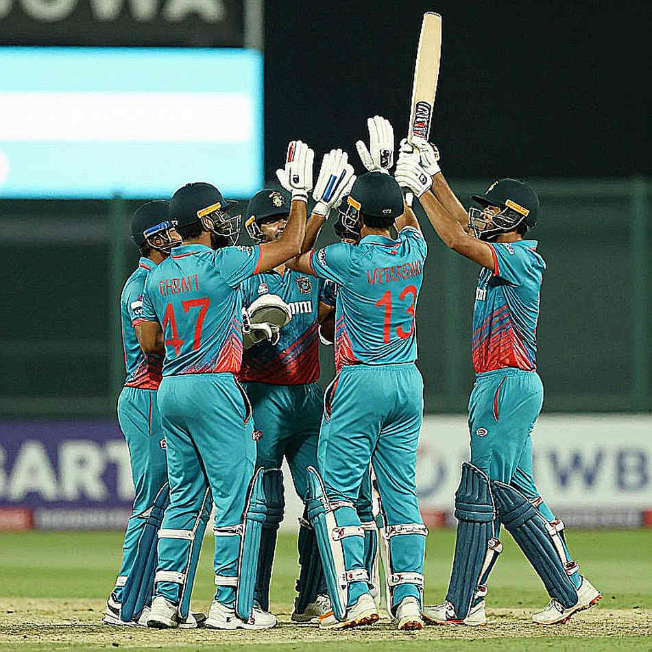 Khulna's 328/5: Olin's 92, Mithun's 89 and the Ledger of a First-Class Day Khulna's 328/5: Olin's 92, Mithun's 89 and the Ledger of a First-Class Day